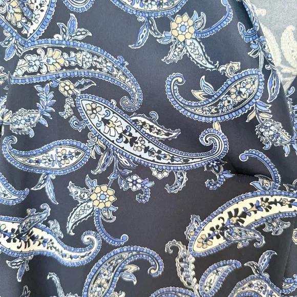 Charter Club Navy Blue Paisley Print 3/4 Sleeve V-Neck Blouse size Petite S - Picture 4 of 6